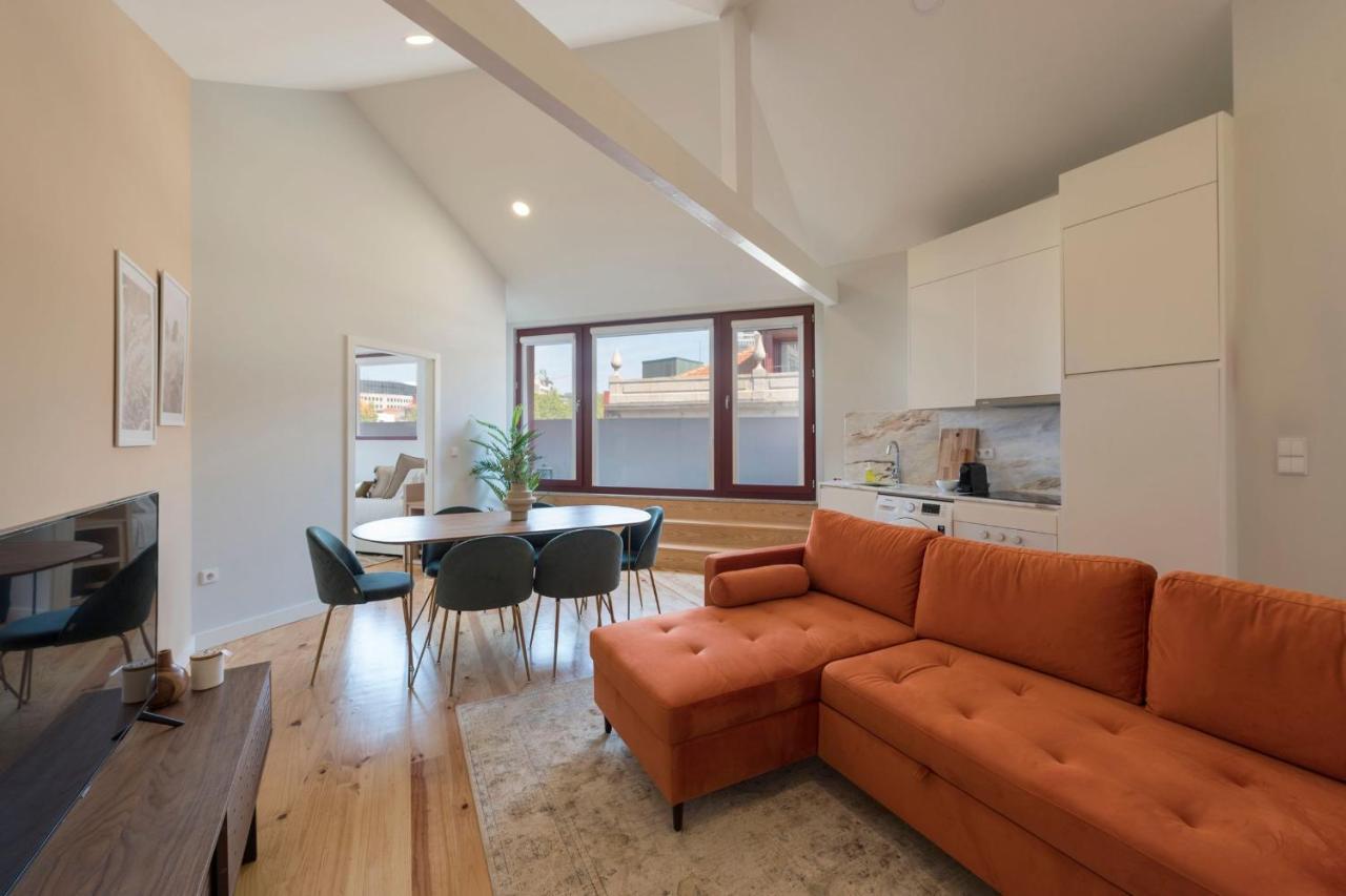 Central Superb Flat W/ Ac & Balcony By Lovelystay Porto Exterior photo